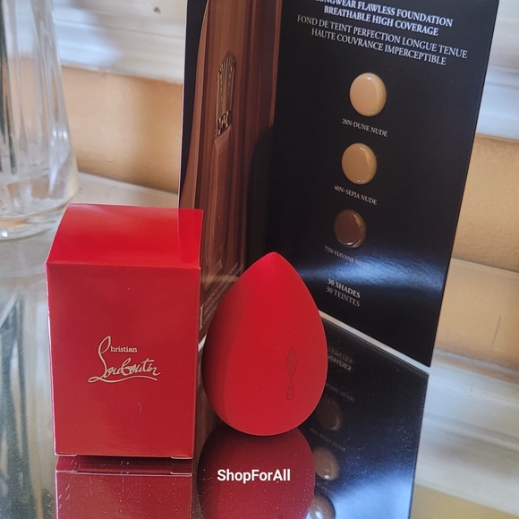 Christian Louboutin - Picture 8 of 9